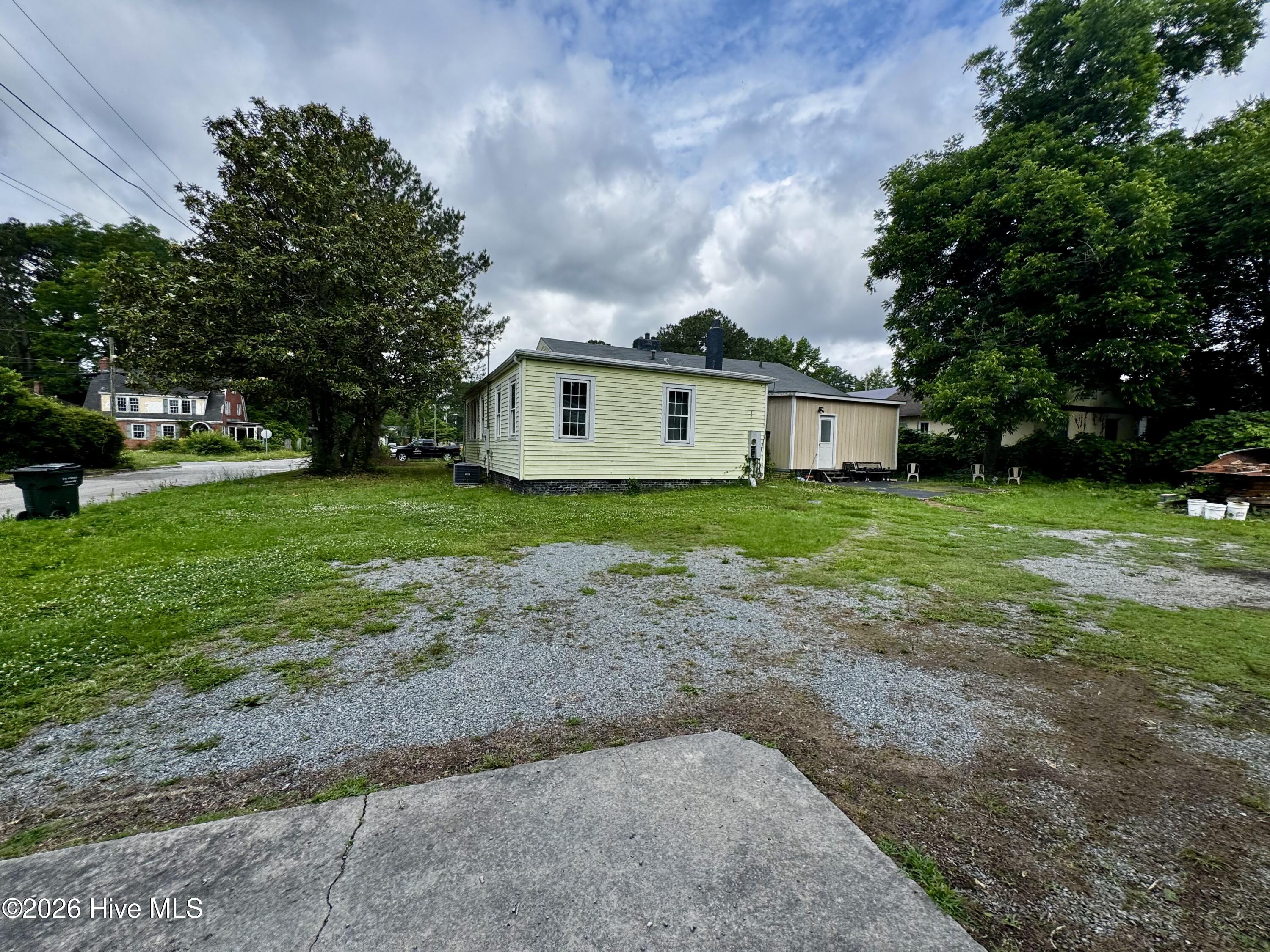 901 College Street Kinston, NC 28501 - Photo 2 of 19