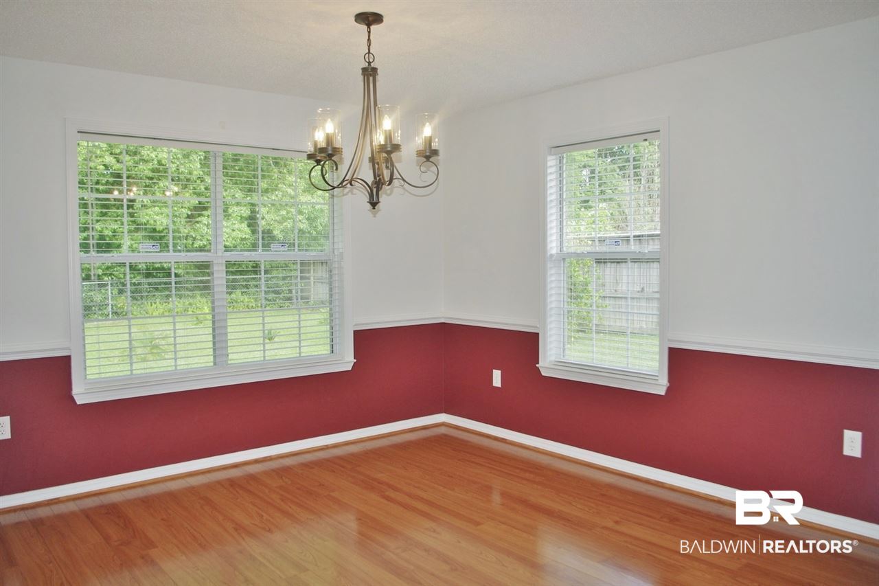 812 Wisteria Lane Foley, AL 36535 - Photo 9 of 37