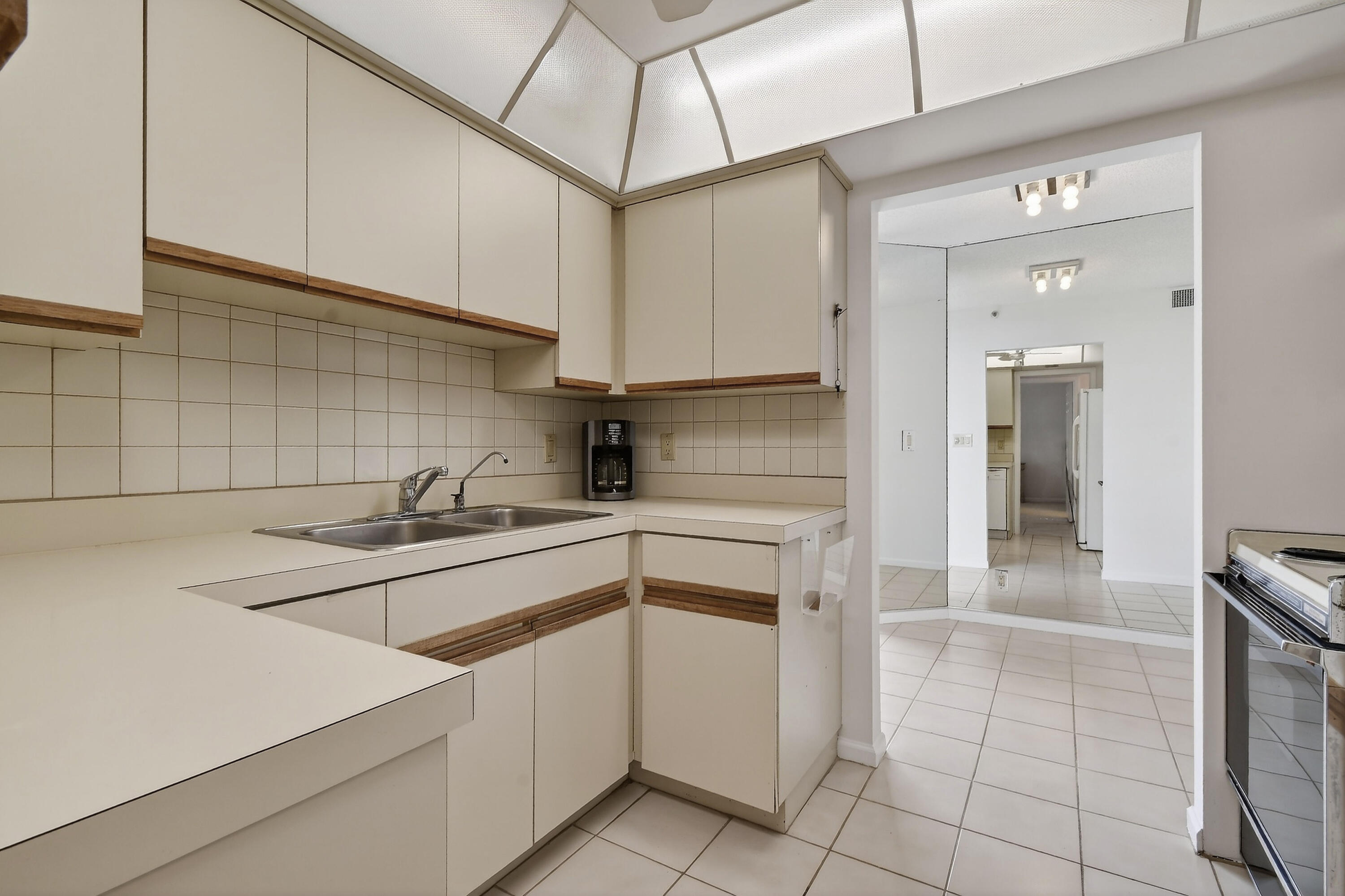 176 Helios Drive, Unit 401 Jupiter, FL 33477 - Photo 17 of 39 176HeliosDr#401(18)