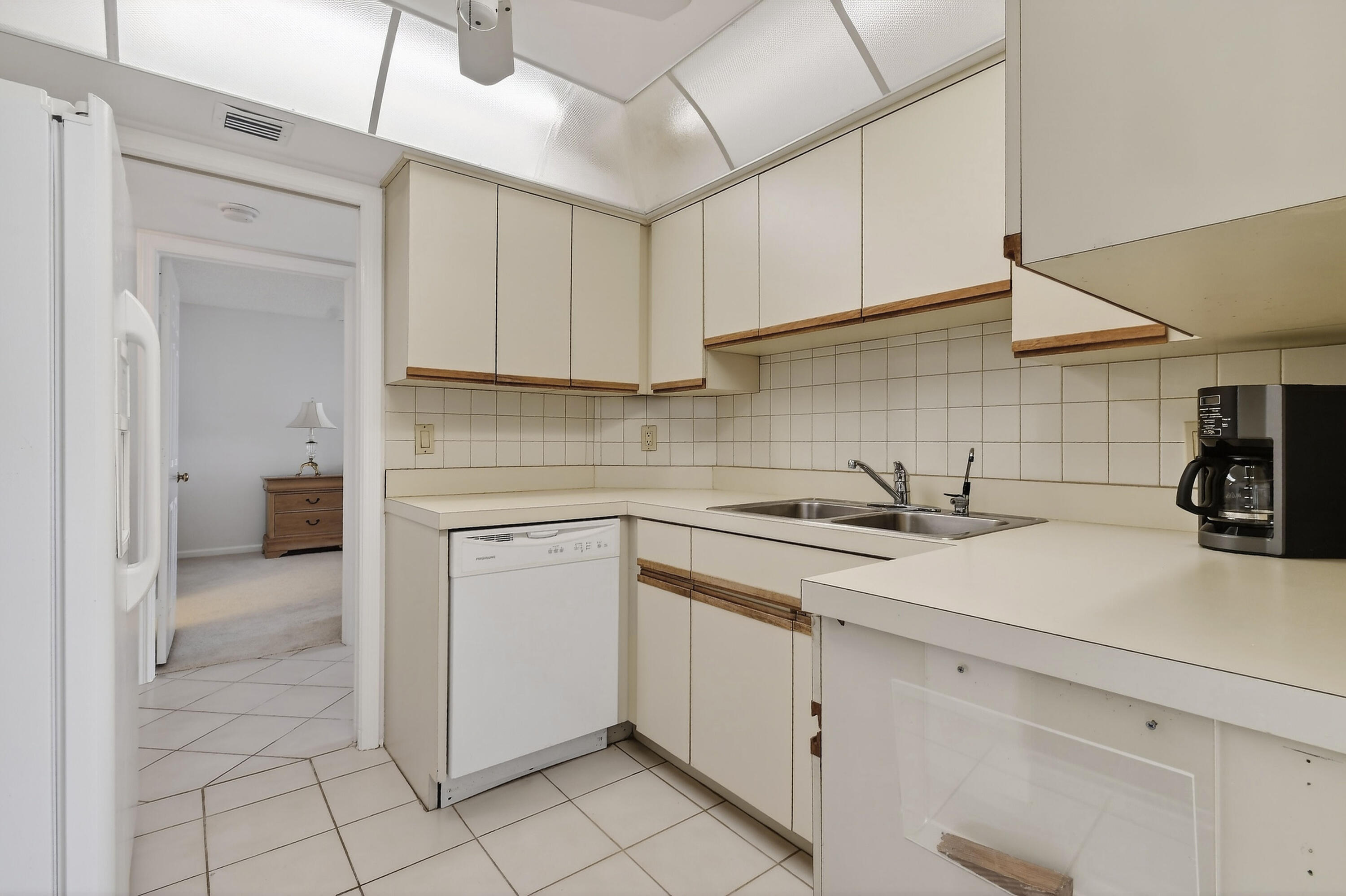 176 Helios Drive, Unit 401 Jupiter, FL 33477 - Photo 18 of 39 176HeliosDr#401(15)