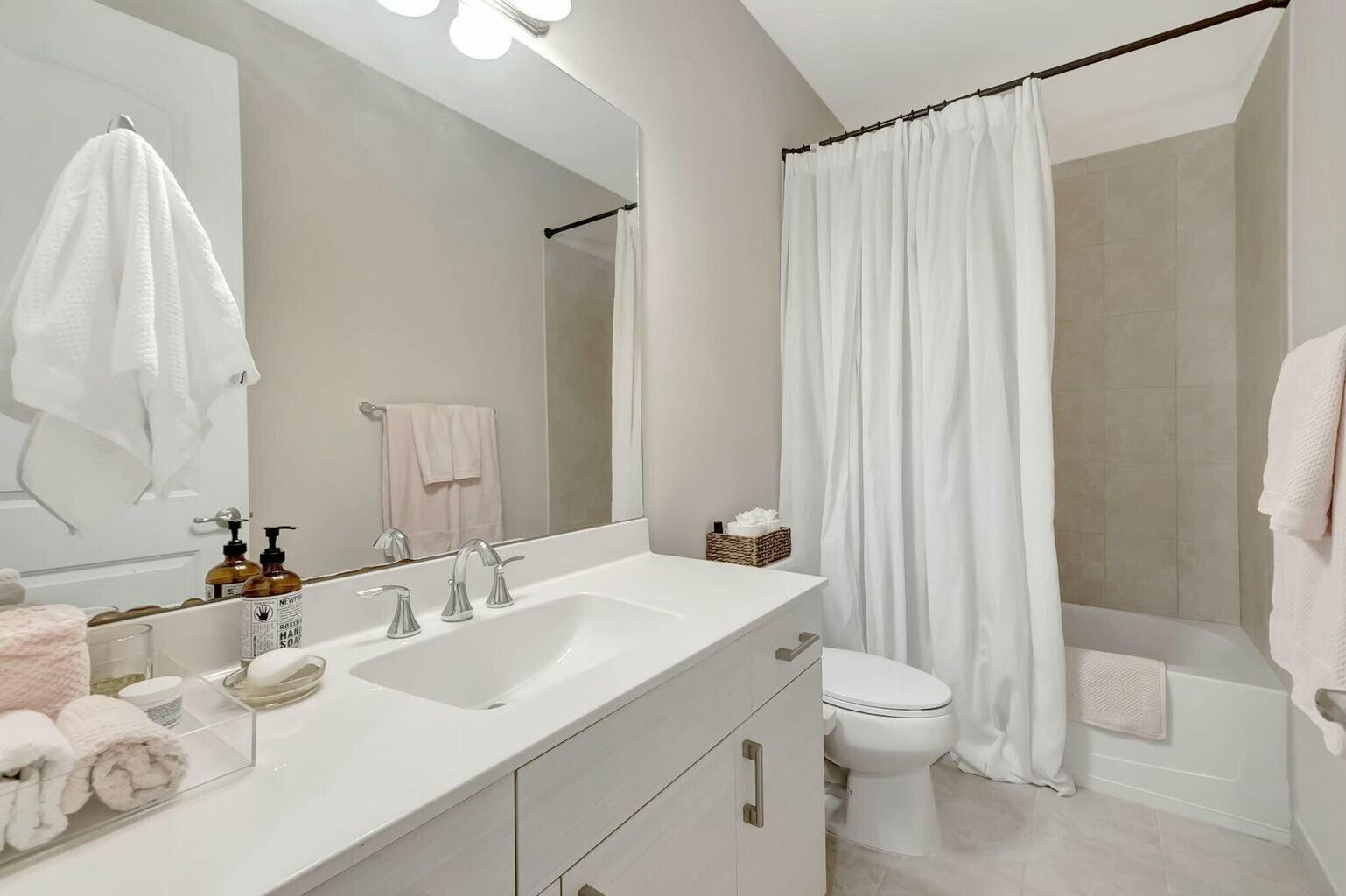 10210 Akenside Drive Boca Raton, FL 33428 - Photo 23 of 40 tempImagezQmuWz