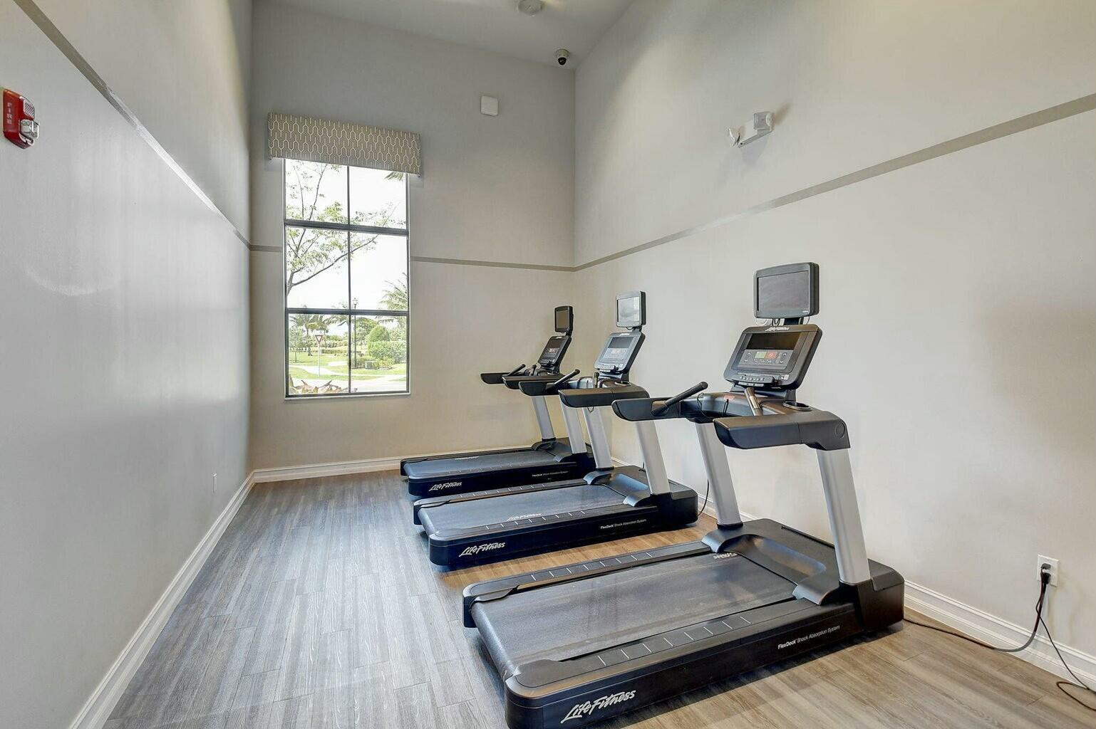 10210 Akenside Drive Boca Raton, FL 33428 - Photo 36 of 40 tempImage56vZA8