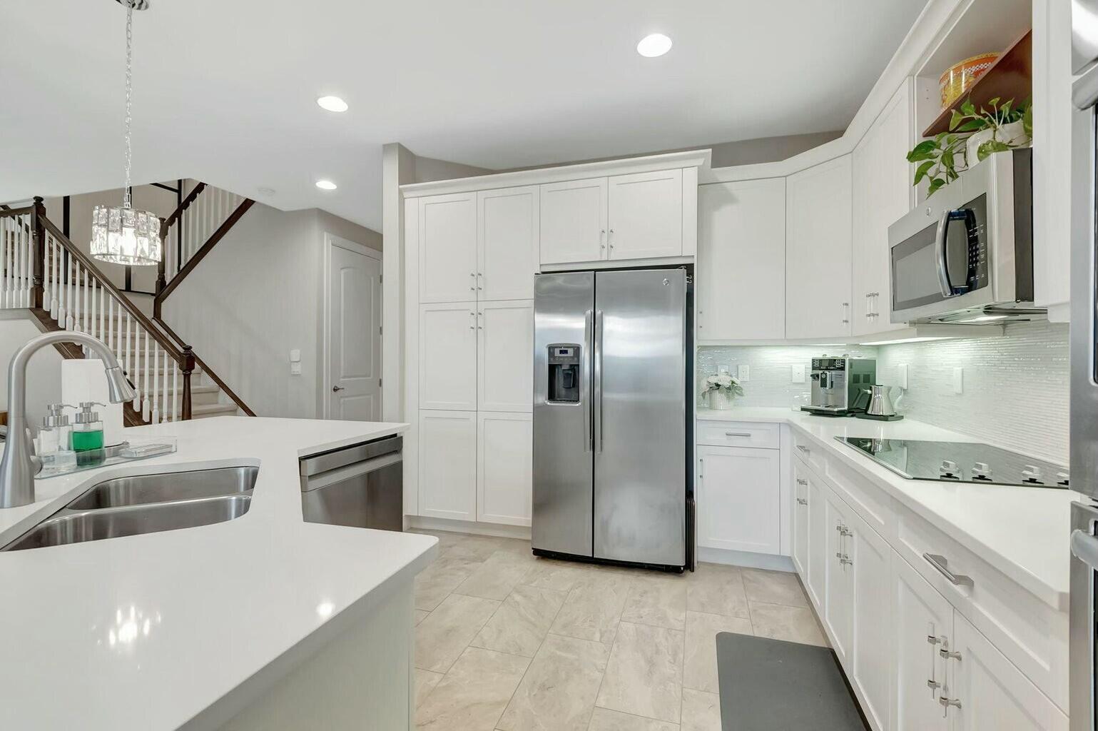 10210 Akenside Drive Boca Raton, FL 33428 - Photo 9 of 40 tempImageoqJeyA