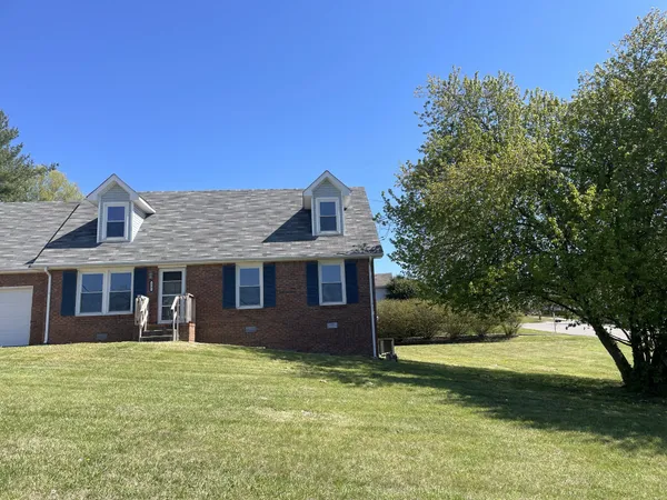 $1,800 | 2301 Sherwood Hills Court, Clarksville, TN 37042