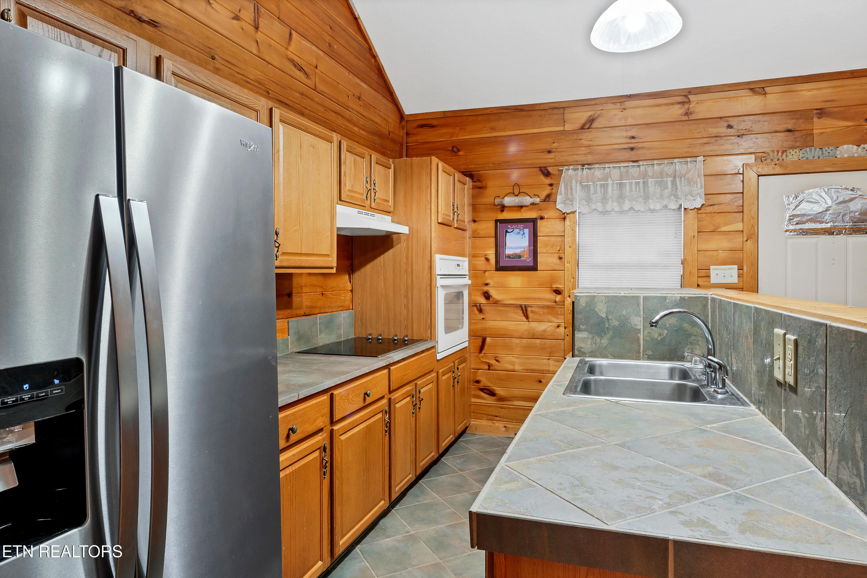 129 Cutter Gap Road Townsend, TN 37882 - Photo 12 of 33 DSC07338