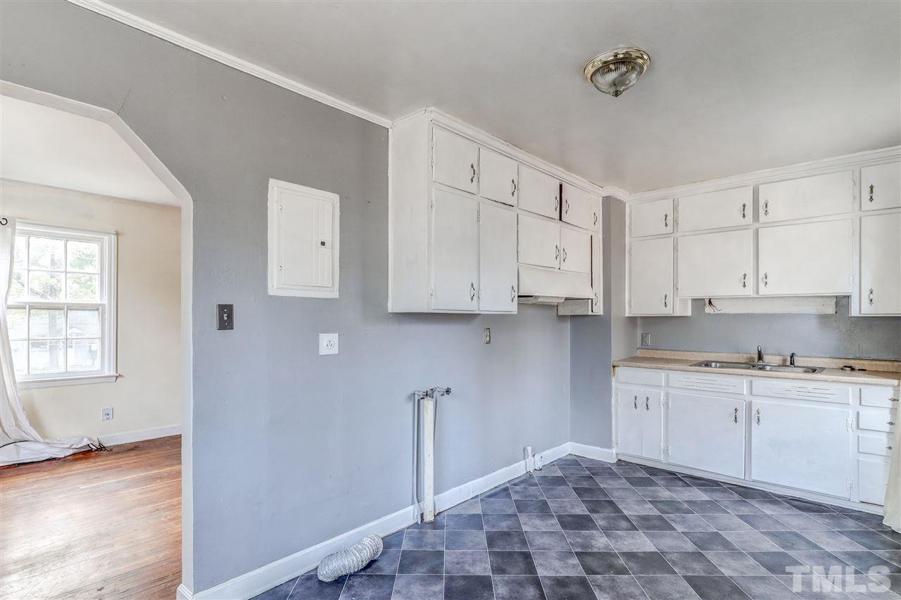 1729 Dallas Street Raleigh, NC 27610 - Photo 9 of 21