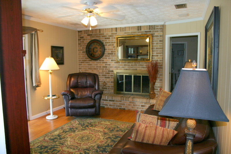 12272 Fort Caroline Road Jacksonville, FL 32225 - Photo 20 of 20 Family Room from the Kitchen