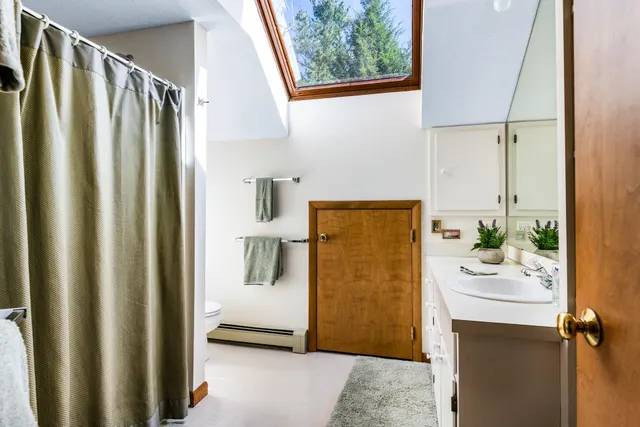 $490,000 | 26 Barn Owl Overlook, Unit 26, Grantham, NH 03753