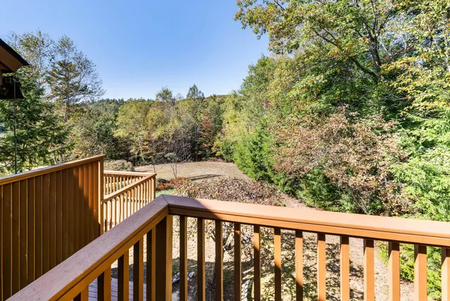$490,000 | 26 Barn Owl Overlook, Unit 26, Grantham, NH 03753