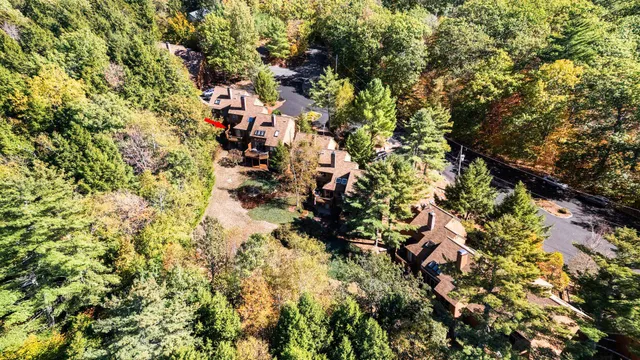 $490,000 | 26 Barn Owl Overlook, Unit 26, Grantham, NH 03753