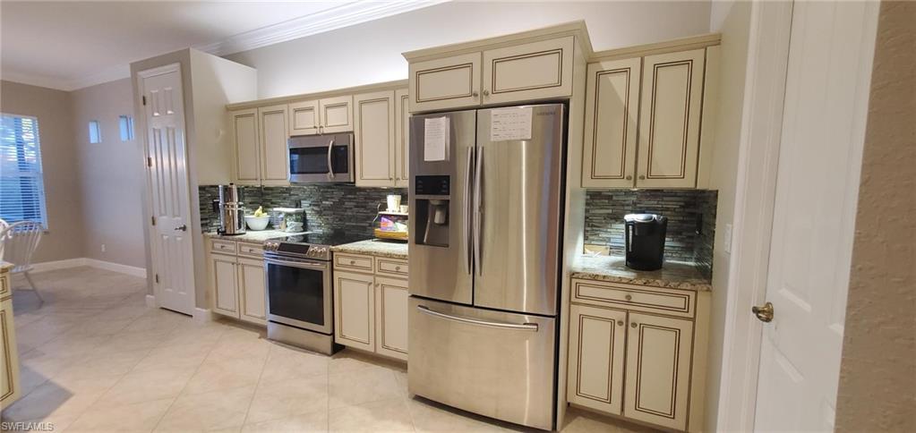 7855 Founders Circle Naples, FL 34104 - Photo 8 of 15 Right Side of Kitchen