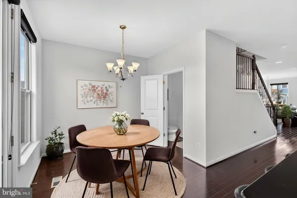 $750,000 | 42410 Dogwood Glen Square, Sterling, VA 20166