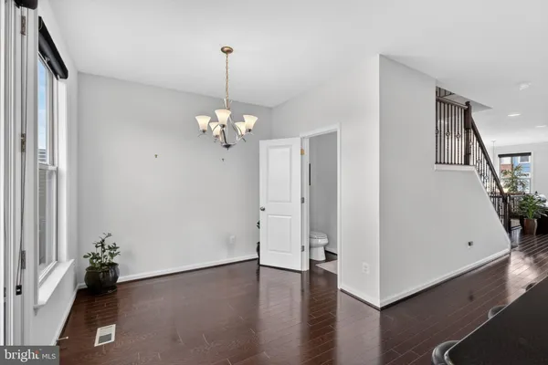 $750,000 | 42410 Dogwood Glen Square, Sterling, VA 20166