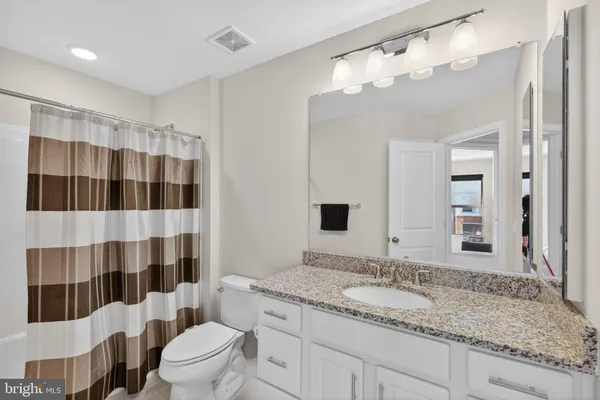 $750,000 | 42410 Dogwood Glen Square, Sterling, VA 20166