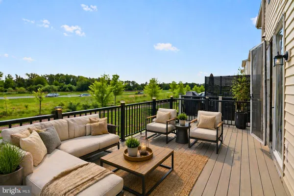 $750,000 | 42410 Dogwood Glen Square, Sterling, VA 20166