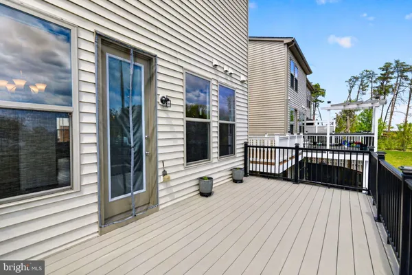 $750,000 | 42410 Dogwood Glen Square, Sterling, VA 20166