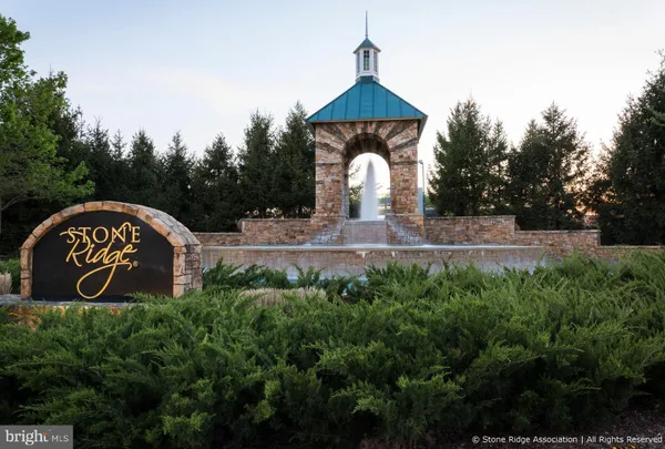 $750,000 | 42410 Dogwood Glen Square, Sterling, VA 20166