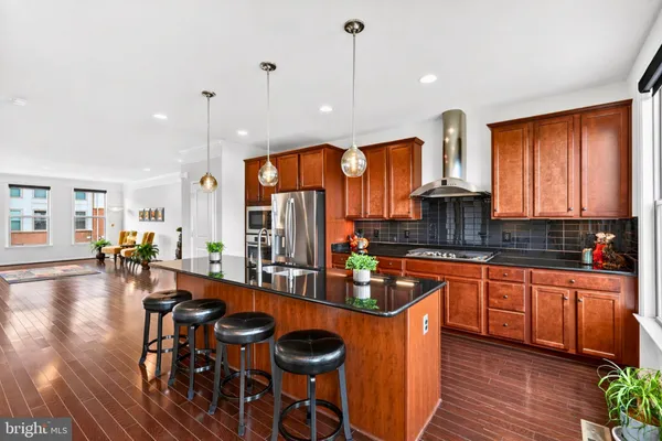 $750,000 | 42410 Dogwood Glen Square, Sterling, VA 20166
