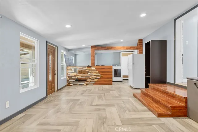 $929,000 | 4512 West Watkins Way, Santa Ana, CA 92704