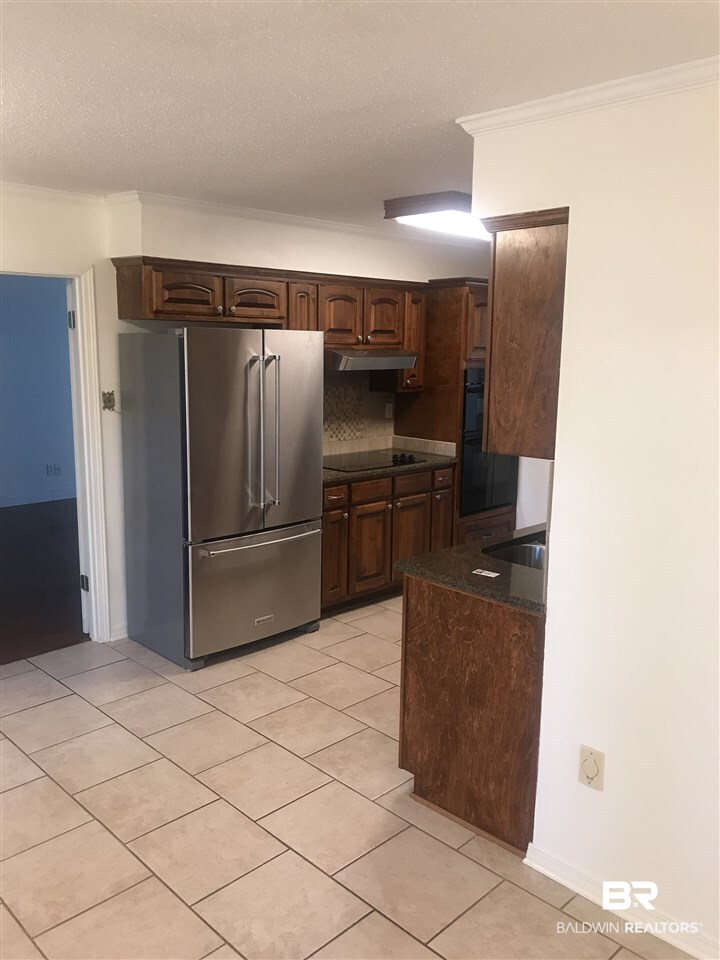 5777 Chester Court Mobile, AL 36609 - Photo 9 of 26