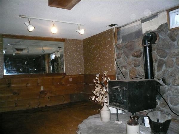 139 Springdale Road Westfield, MA 01085 - Photo 8 of 11 Gallery Image 8