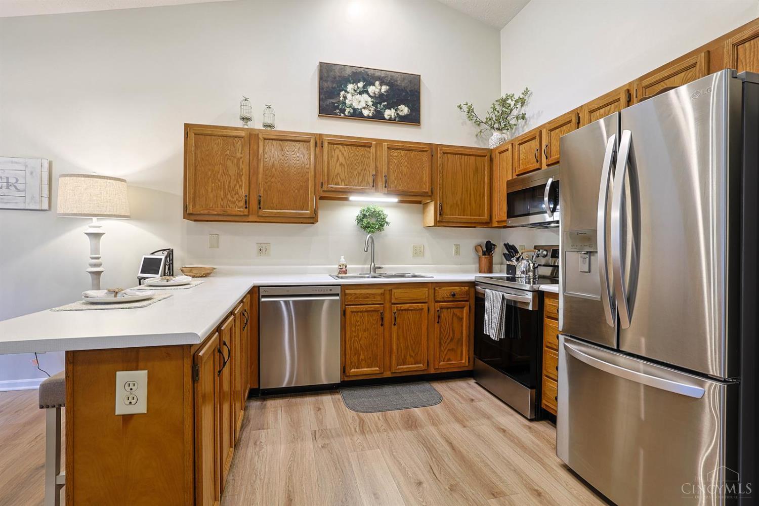 5763 Cheviot Road, Unit E Cincinnati, OH 45247 - Photo 13 of 40 Gallery Image 13