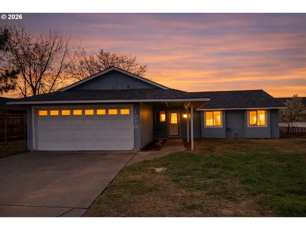 $299,950 | 1270 West Hartley Avenue, Hermiston, OR 97838