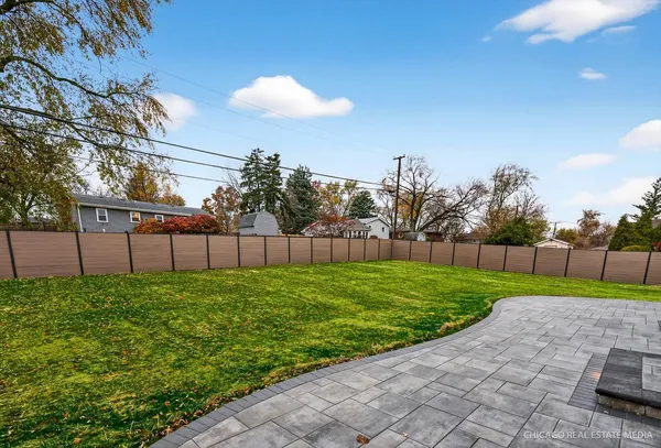 $1,450,000 | 6090 Belmont Road, Downers Grove, IL 60516