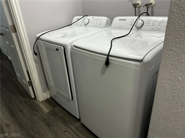 $1,850 | 3915 Calle Tereon, Las Vegas, NV 89103