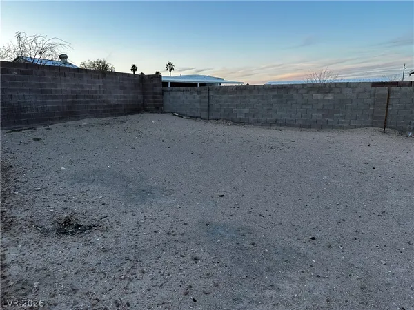 $1,850 | 3915 Calle Tereon, Las Vegas, NV 89103