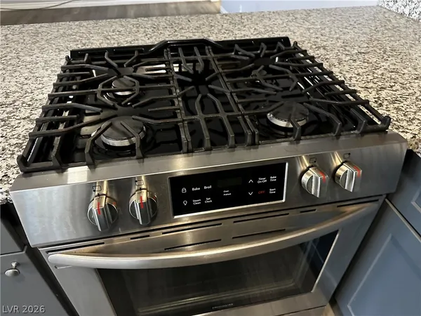 $1,850 | 3915 Calle Tereon, Las Vegas, NV 89103