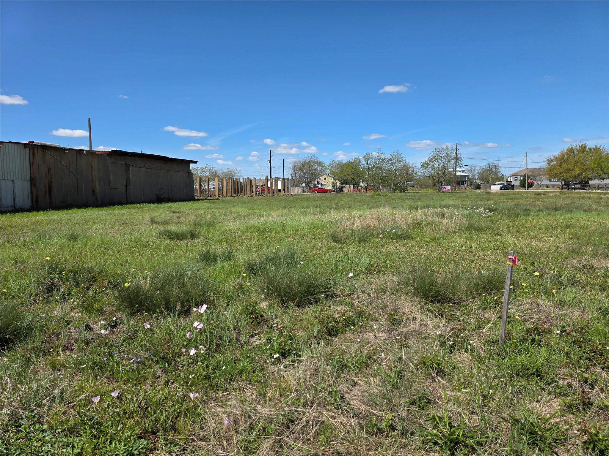 308 20th Street Dickinson, TX 77539 - Photo 4 of 4 a view of an outdoor space and a yard
