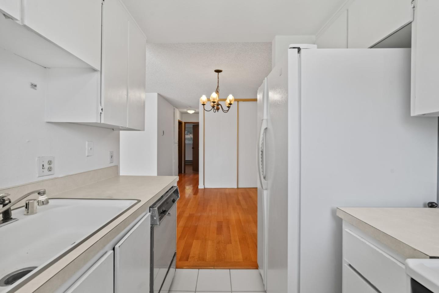 1083 Reed Avenue, Unit D Sunnyvale, CA 94086 - Photo 6 of 26