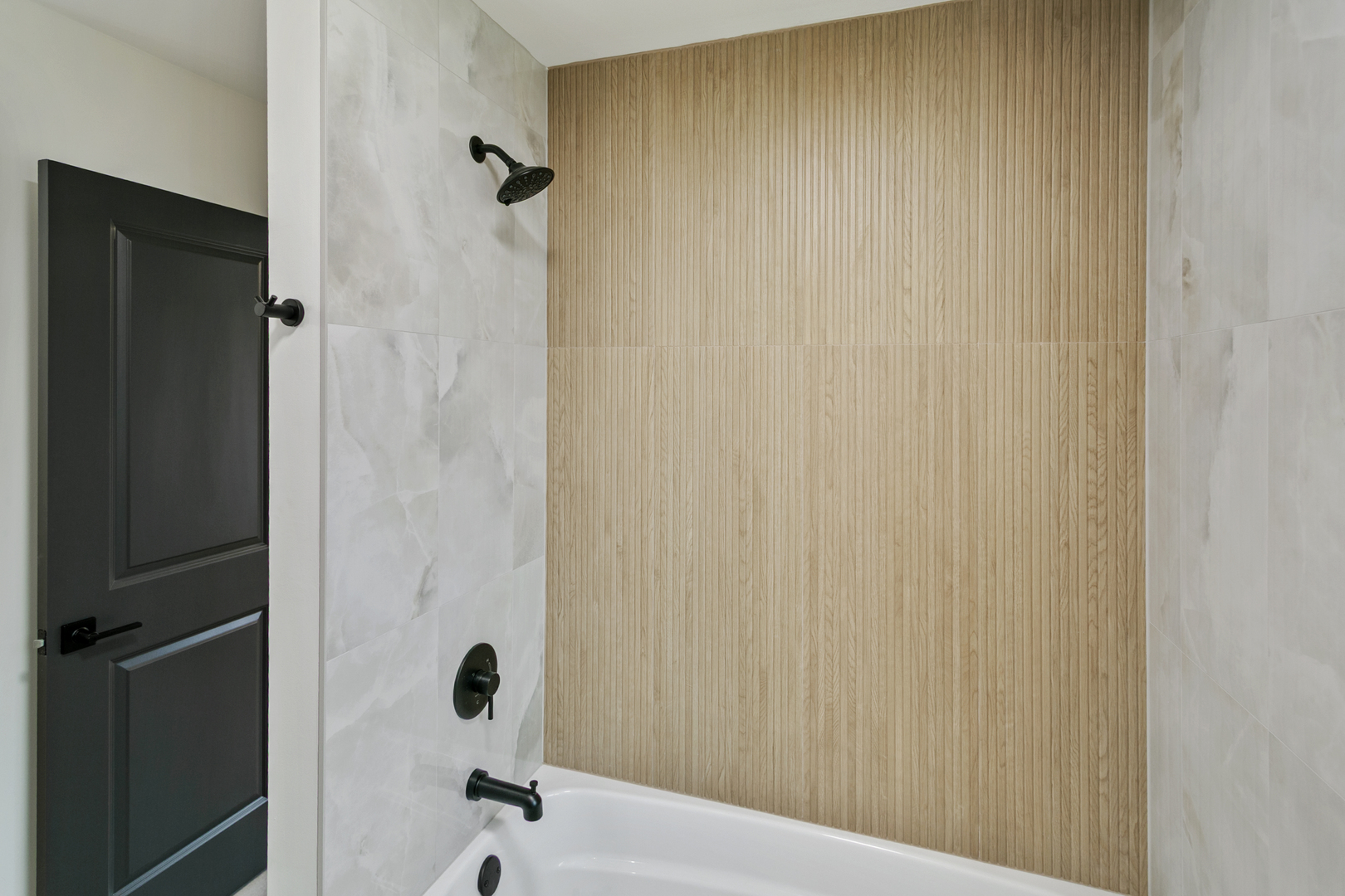 212 South River Road Naperville, IL 60540 - Photo 14 of 27