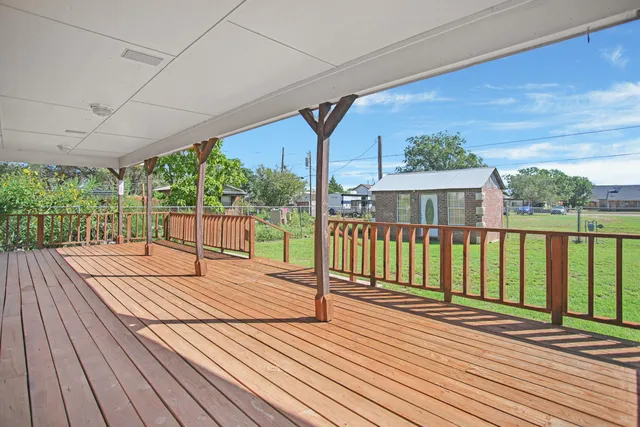 $147,000 | 906 North 3rd Street, Brownfield, TX 79316