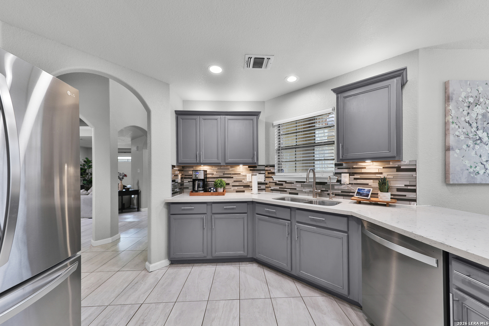 10018 Amberg Path Helotes, TX 78023 - Photo 17 of 44