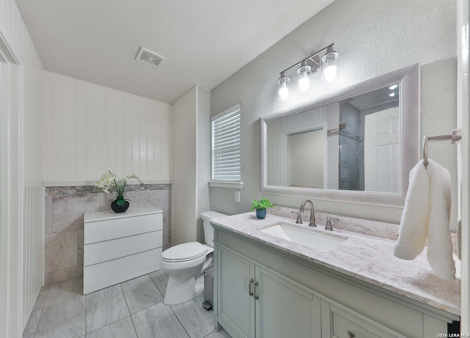 10018 Amberg Path Helotes, TX 78023 - Photo 27 of 44