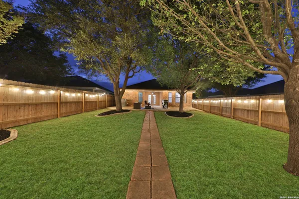 $315,000 | 10018 Amberg Path, Helotes, TX 78023
