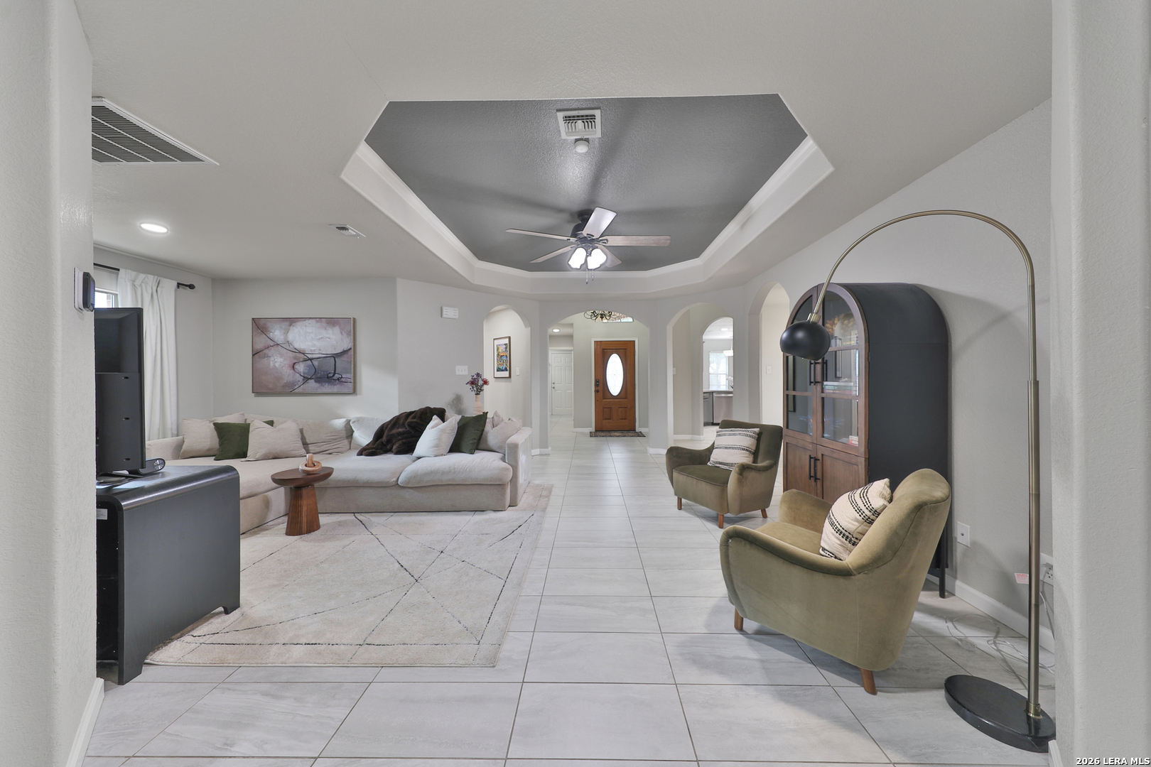 10018 Amberg Path Helotes, TX 78023 - Photo 6 of 44