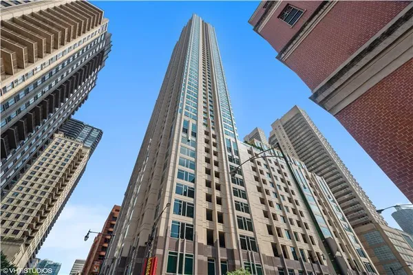 $355,000 | 33 West Ontario Street, Unit 30E, Chicago, IL 60654