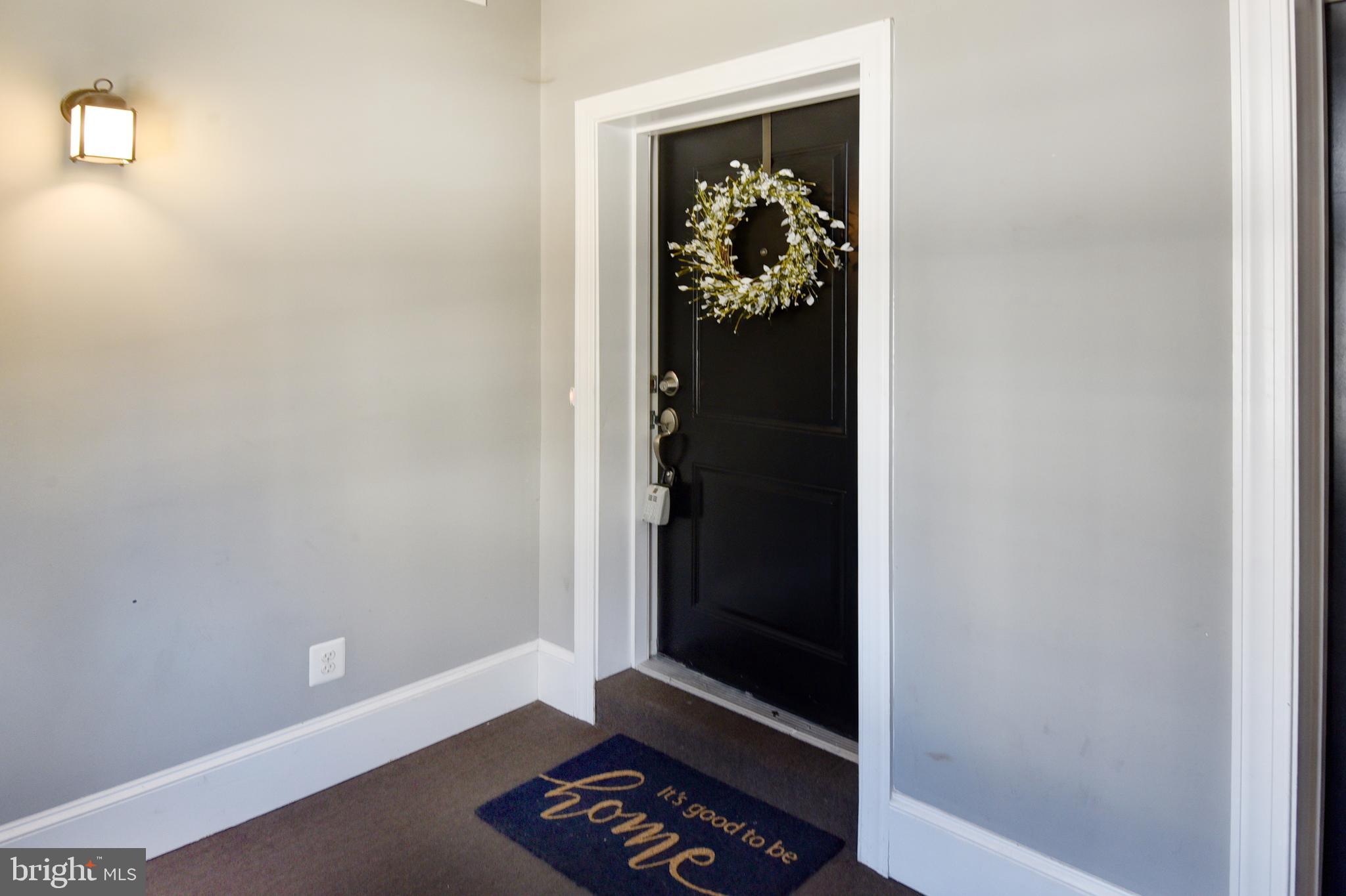 7477 Riding Meadow Way Manassas, VA 20111 - Photo 2 of 28 Gallery Image 2