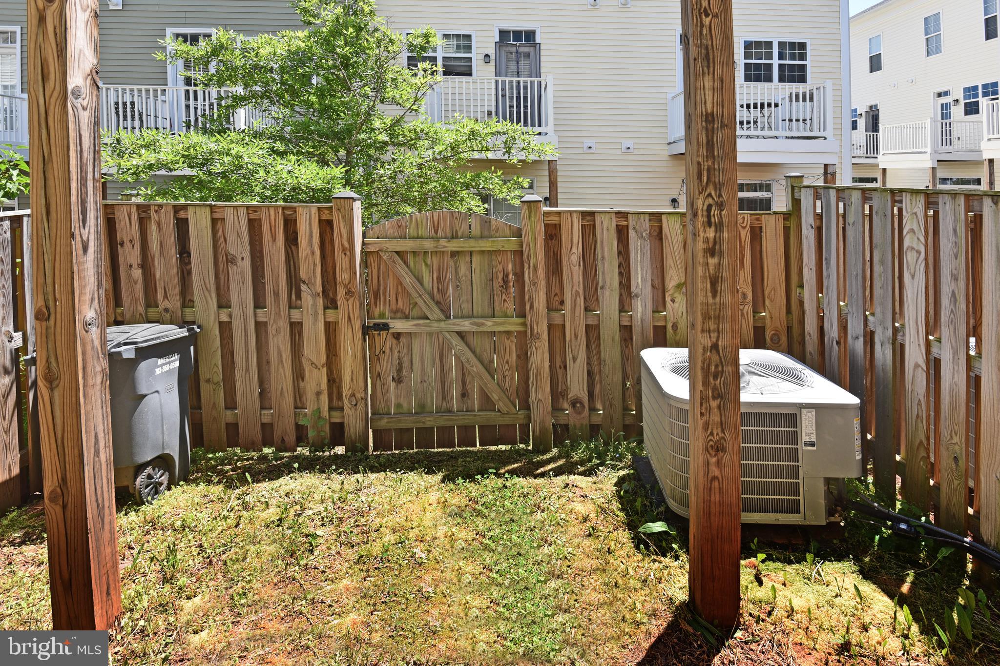 7477 Riding Meadow Way Manassas, VA 20111 - Photo 25 of 28 Fenced backyard