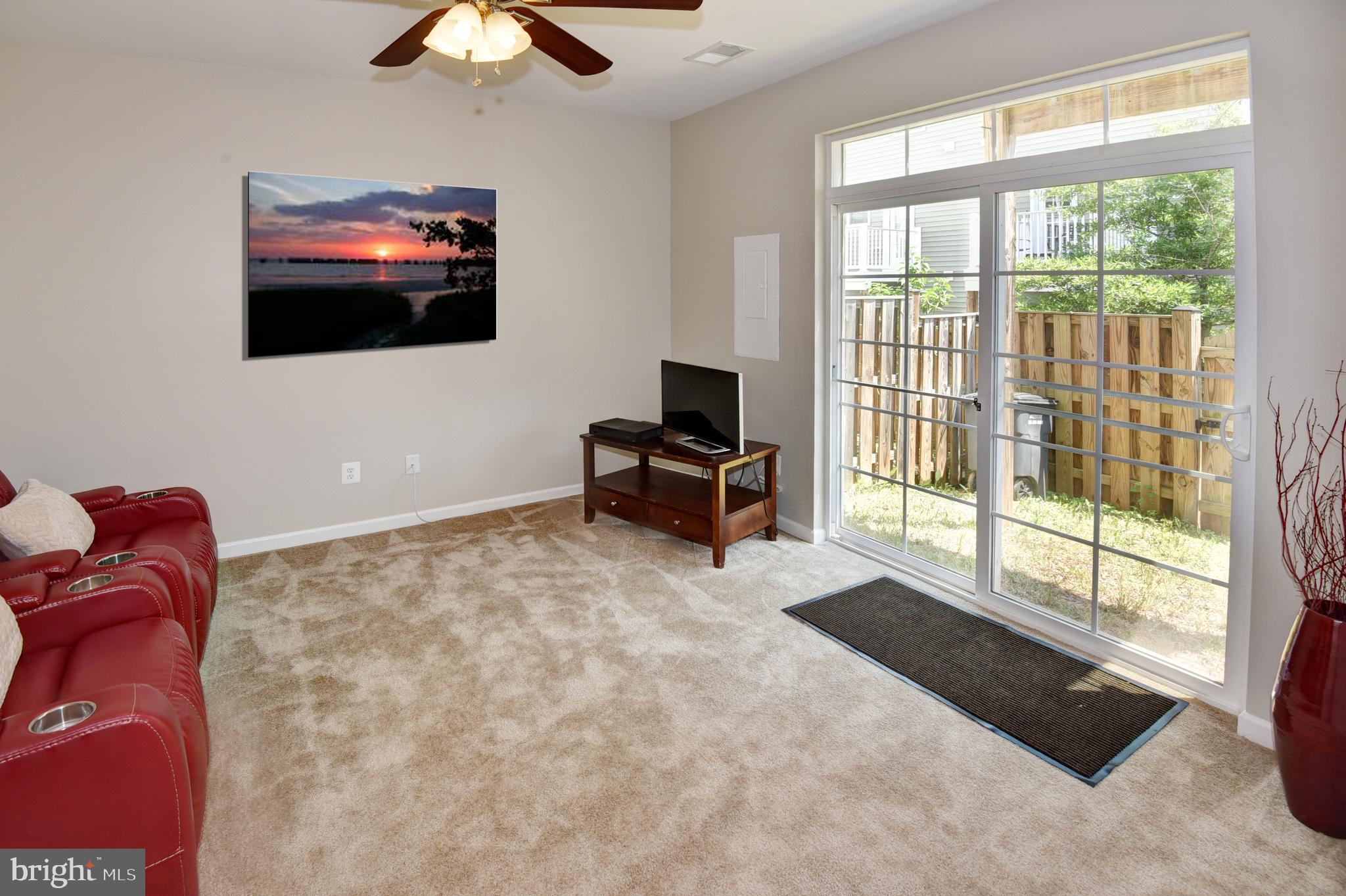 7477 Riding Meadow Way Manassas, VA 20111 - Photo 6 of 28 Gallery Image 6