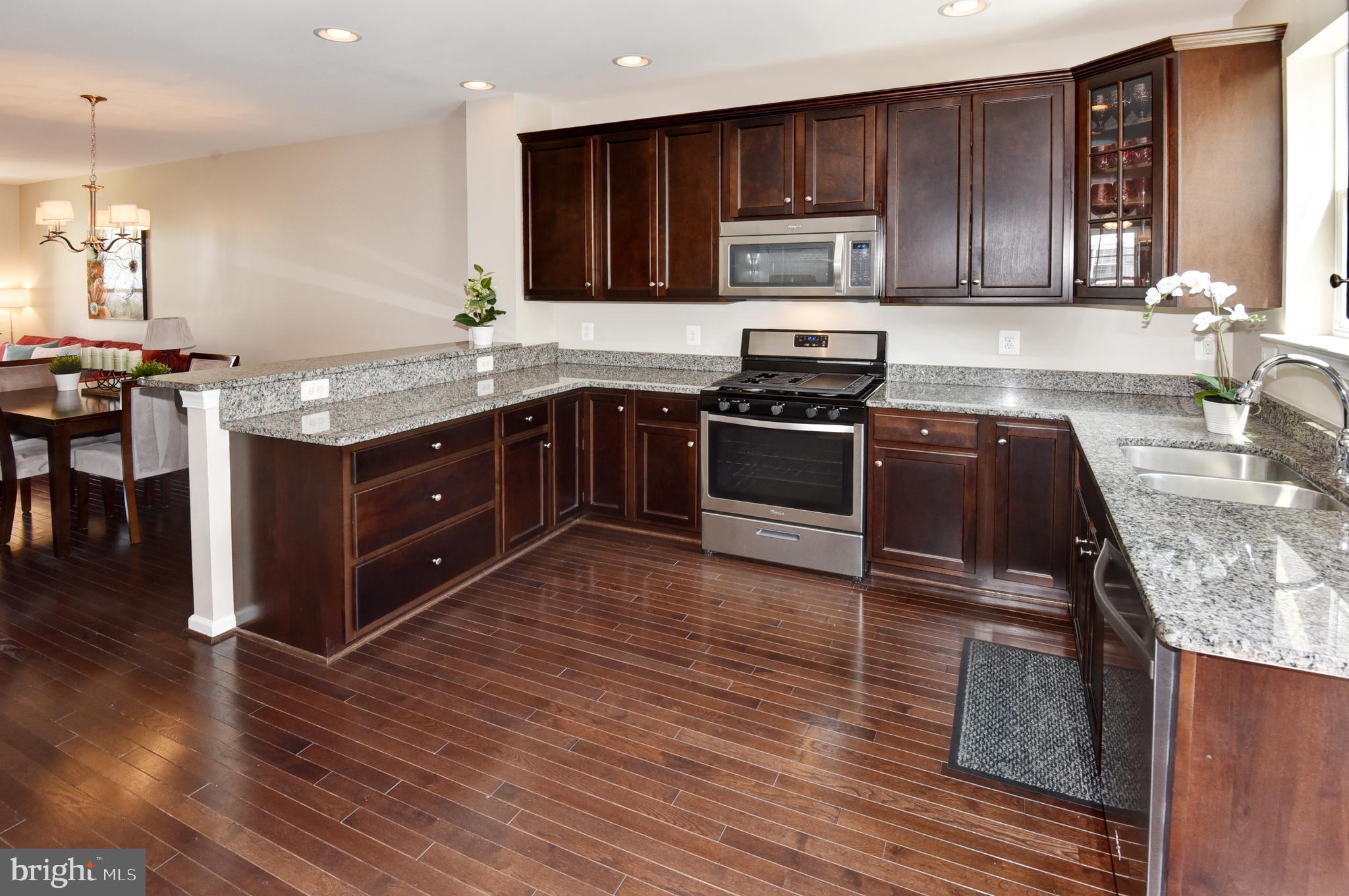 7477 Riding Meadow Way Manassas, VA 20111 - Photo 8 of 28 Gorgeous spacious Kitchen