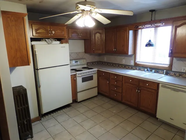 $330,000 | 132 Carroll Street, Springfield, MA 01108