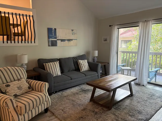 $2,800 | 87 Marina Cove Drive, Niceville, FL 32578