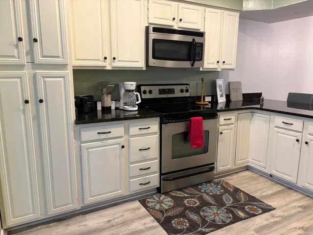 $2,800 | 87 Marina Cove Drive, Niceville, FL 32578