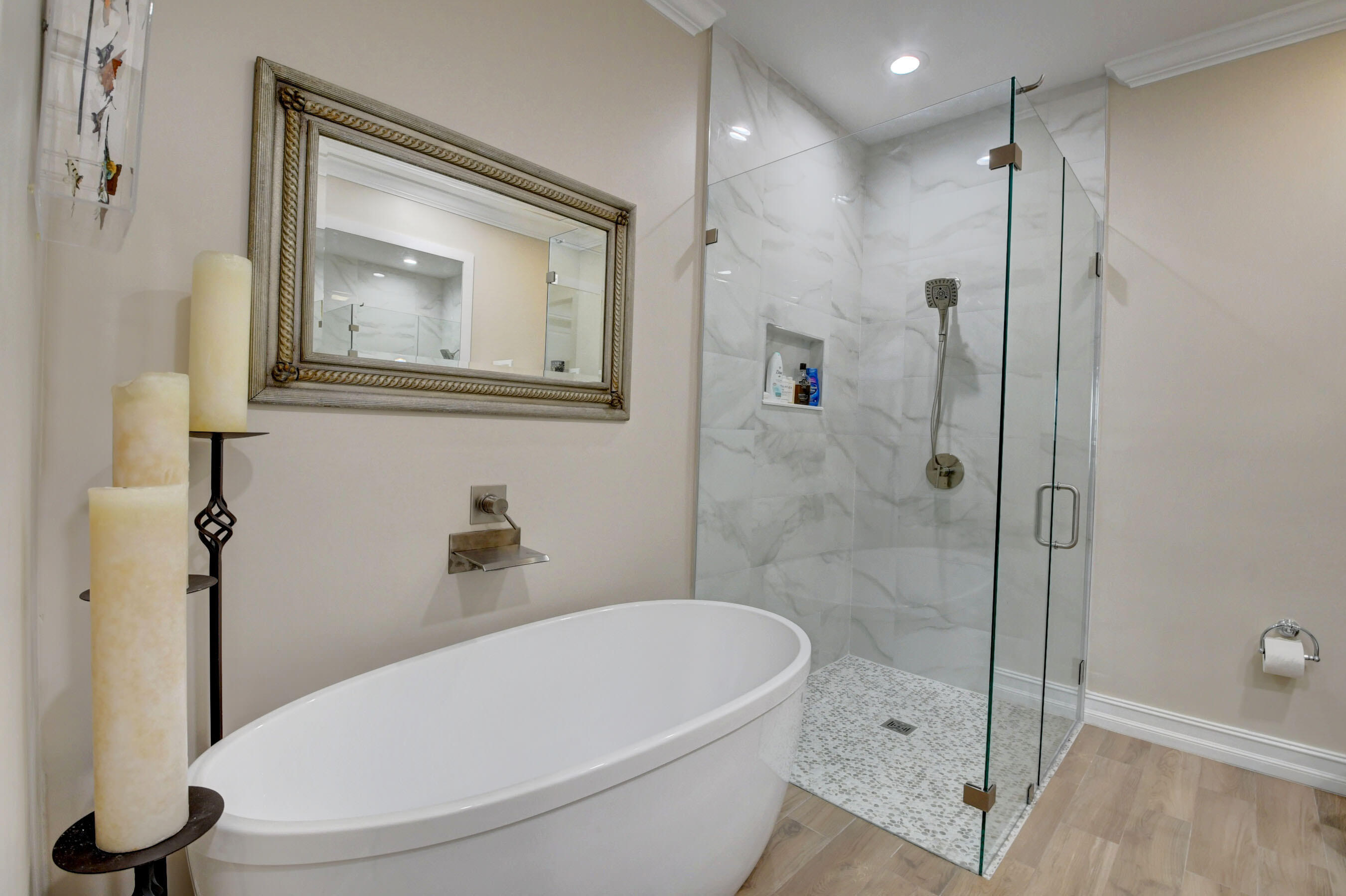 618 Renaissance Way Delray Beach, FL 33483 - Photo 11 of 27 Renaissance Pic Master Bath Tub