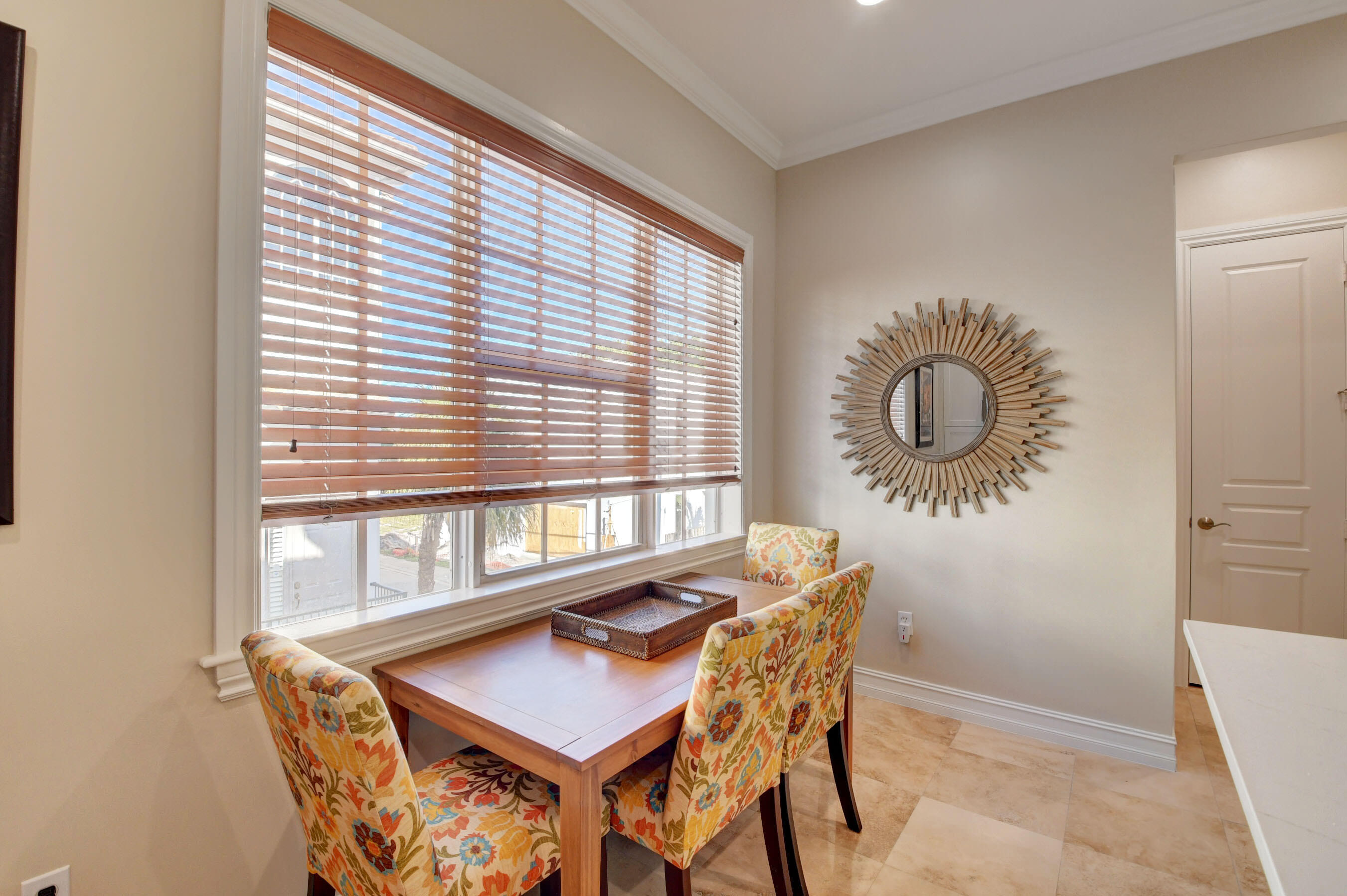 618 Renaissance Way Delray Beach, FL 33483 - Photo 6 of 27 Renaissance Pic Kitchen dining