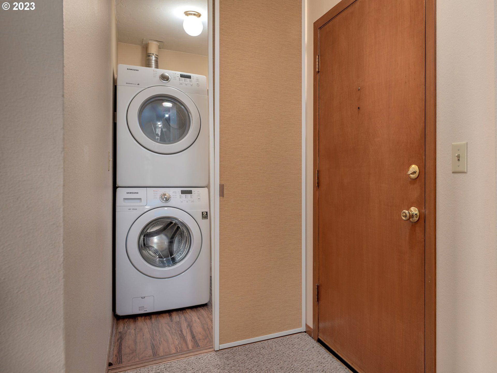 2393 Southwest Park Place, Unit 302 Portland, OR 97205 - Photo 18 of 24